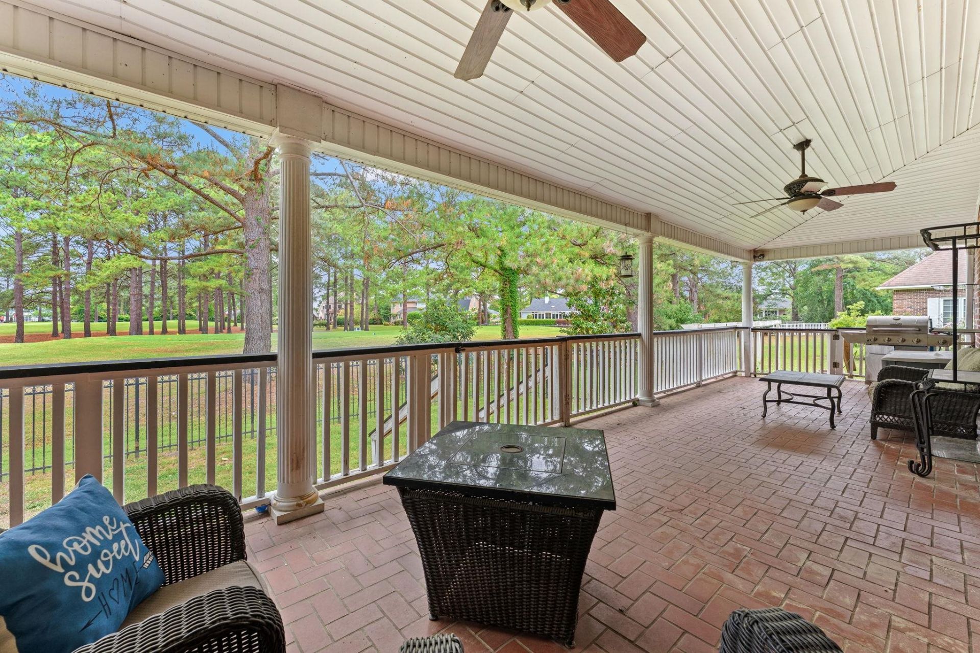 3749 Annandale Dr. Photo 4