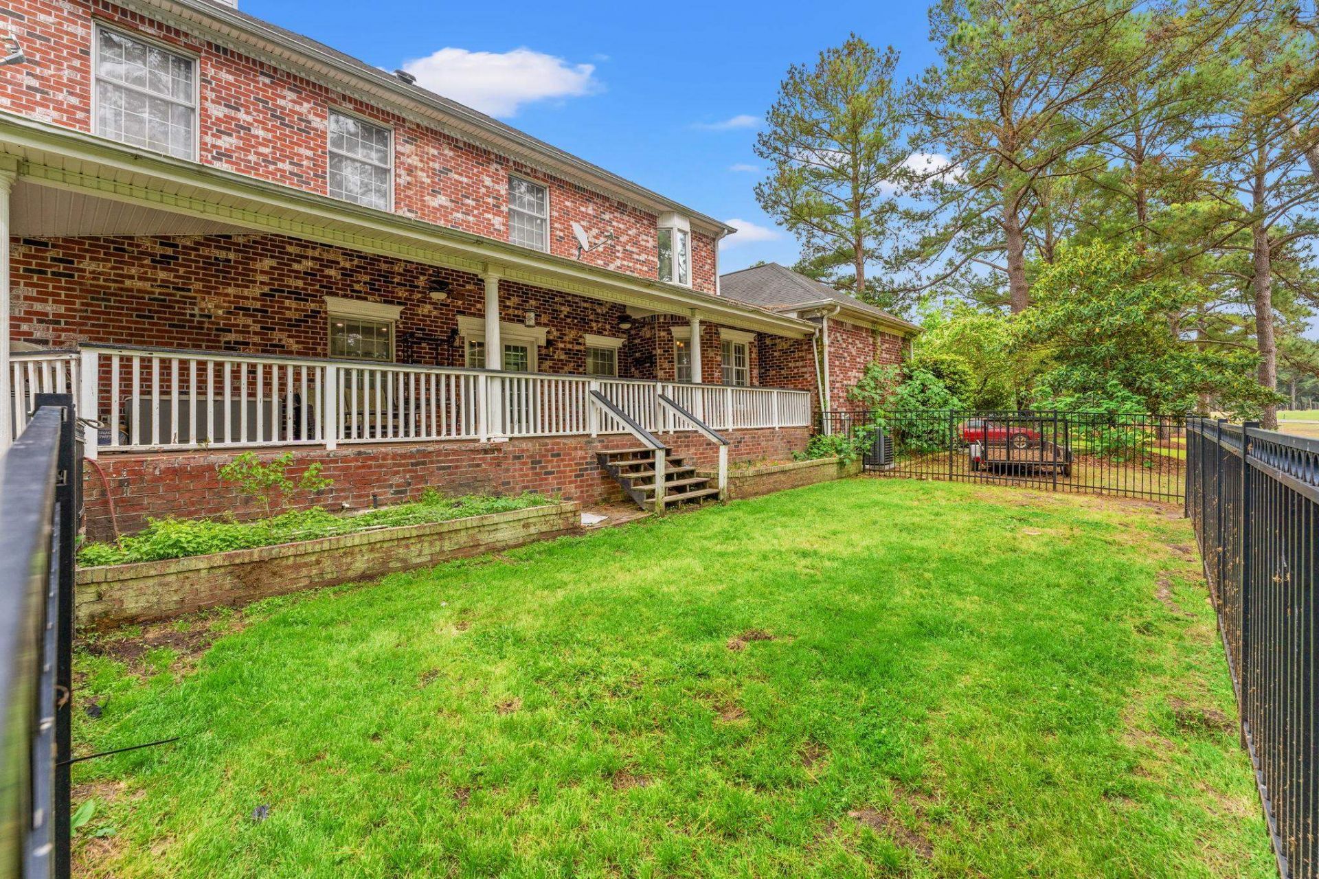 3749 Annandale Dr. Photo 45