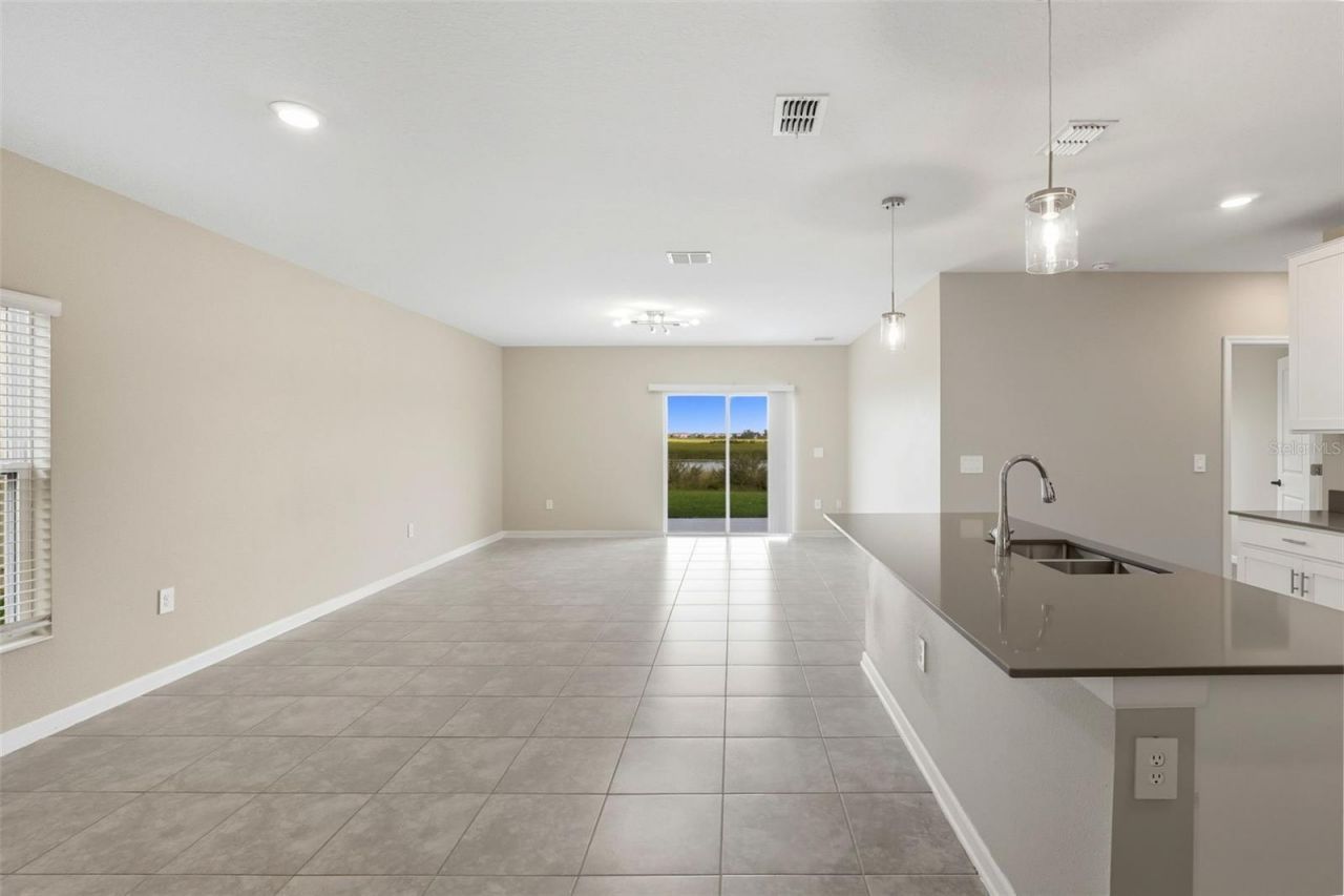 724 Daring Drive, Davenport, FL 33837 Photo