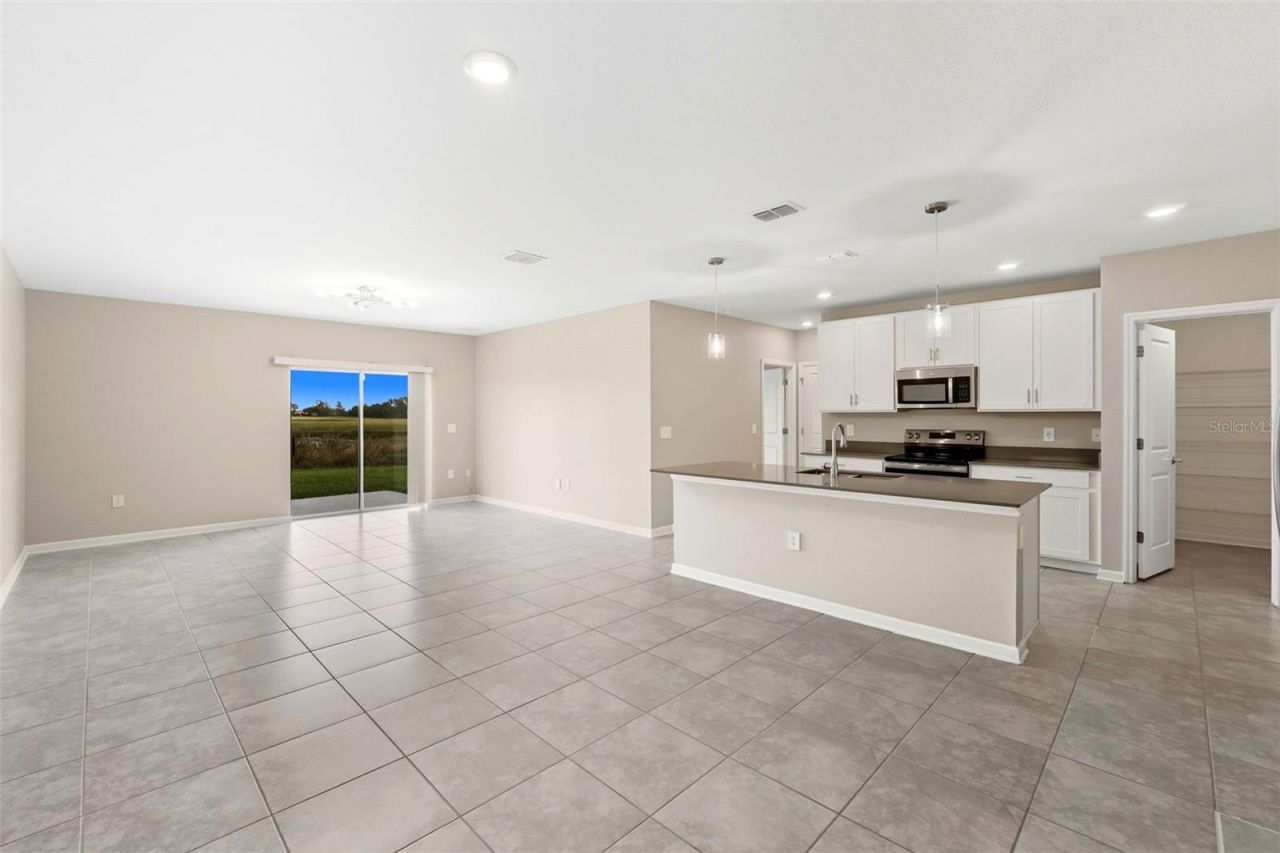 724 Daring Drive, Davenport, FL 33837 Photo