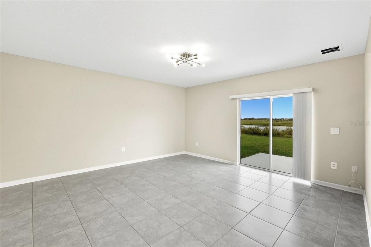 724 Daring Drive, Davenport, FL 33837 Photo
