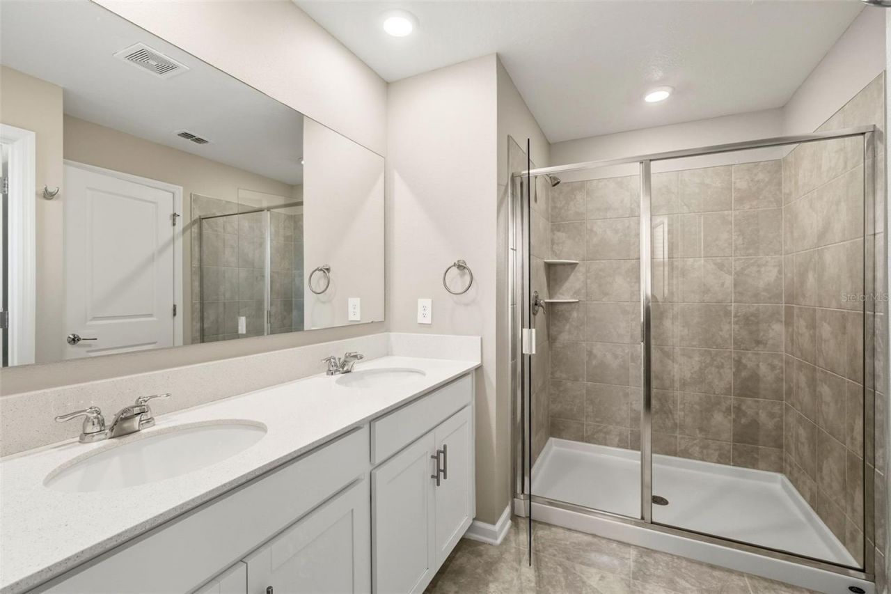 724 Daring Drive, Davenport, FL 33837 Photo