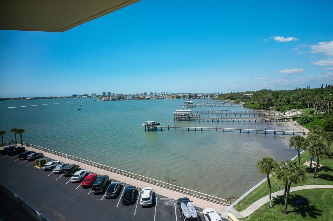100 Bluff View Drive, Unit 514C, Belleair Bluffs, FL 33770 Photo