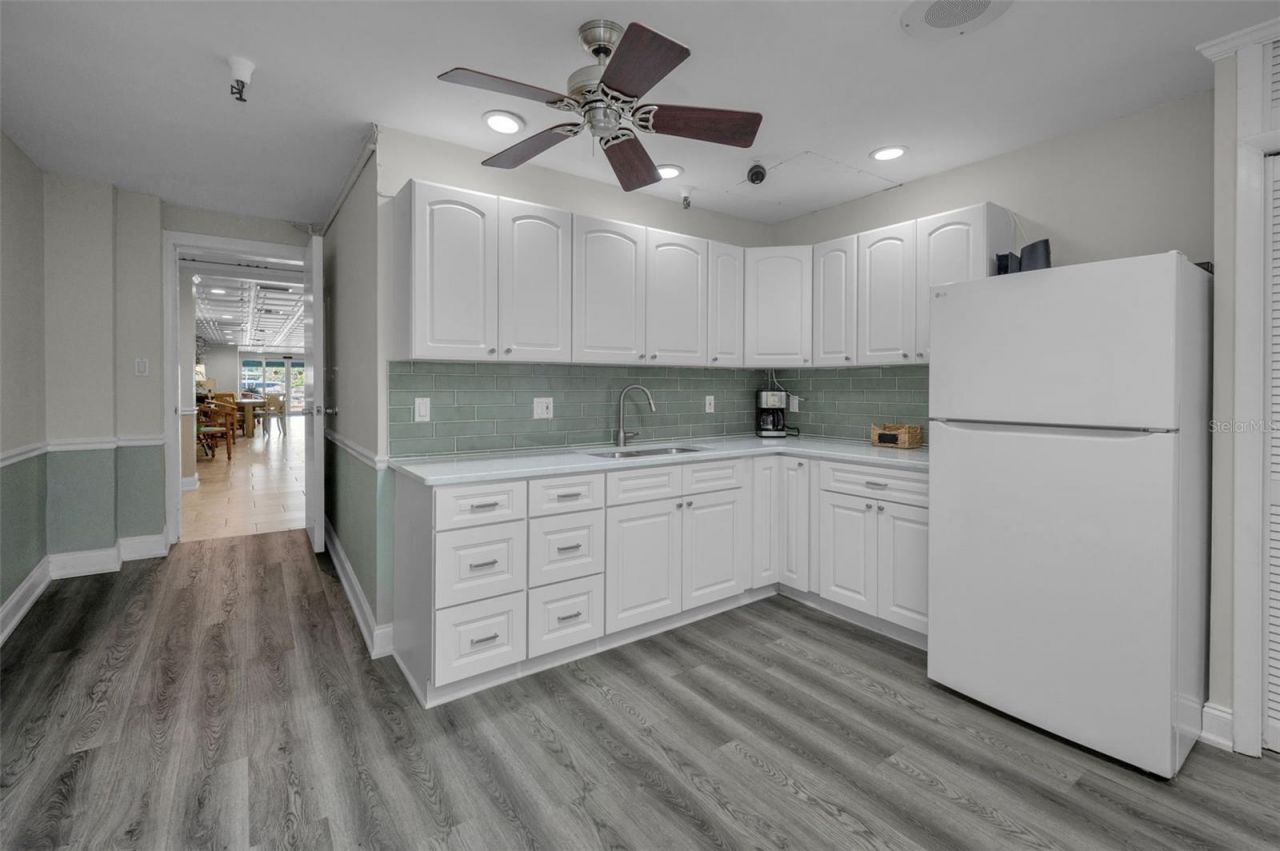 100 Bluff View Drive, Unit 514C, Belleair Bluffs, FL 33770 Photo