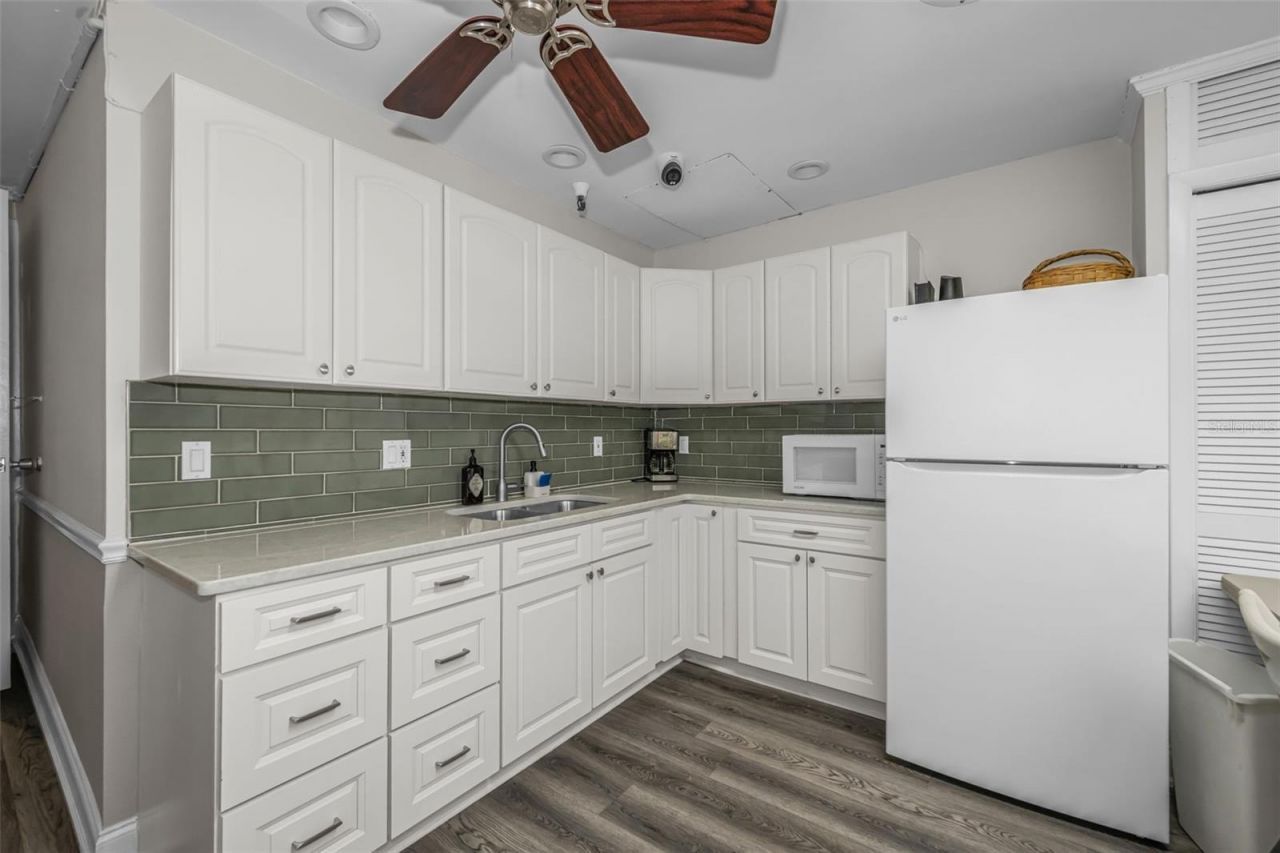 100 Bluff View Drive, Unit 514C, Belleair Bluffs, FL 33770 Photo