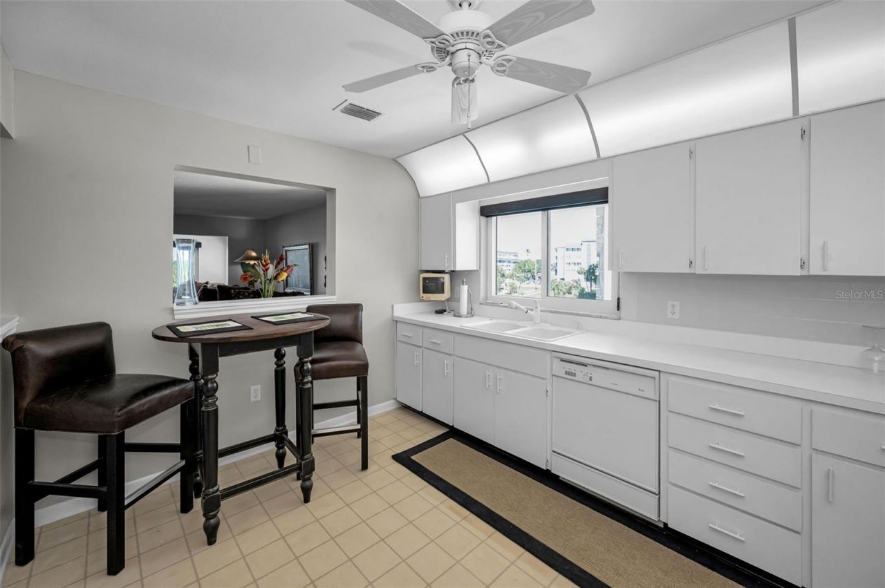100 Bluff View Drive, Unit 514C, Belleair Bluffs, FL 33770 Photo
