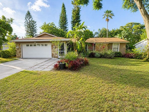 1671 CASTLEWOOD LANE , PALM HARBOR, FL 34683