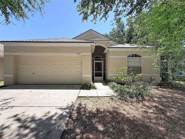 6932 MONARCH PARK DRIVE , APOLLO BEACH, FL 33572