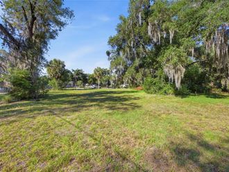 105 W HERMOSA STREET Lady Lake, FL 32159
