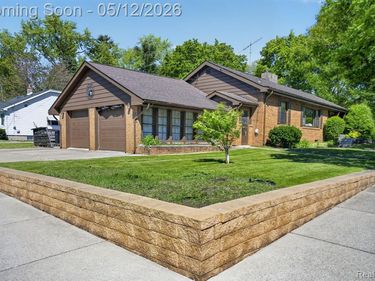 1209 Beatrice Street, Flushing, MI 48433