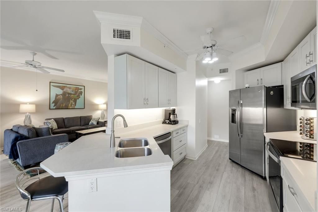 400 L Ambiance Cir, Unit 104, Naples, FL 34108 Photo