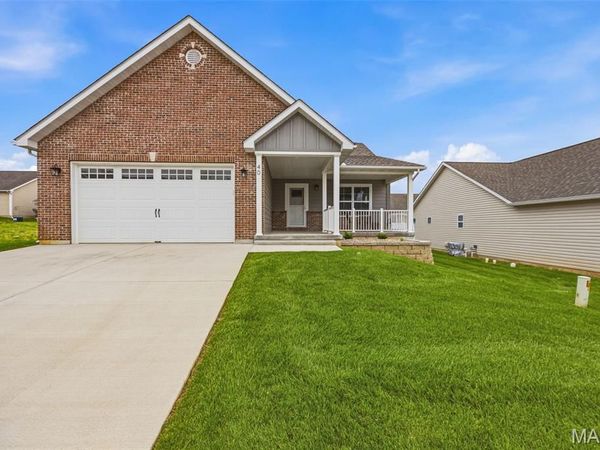 40 Butterfield Drive , Farmington, MO 63640