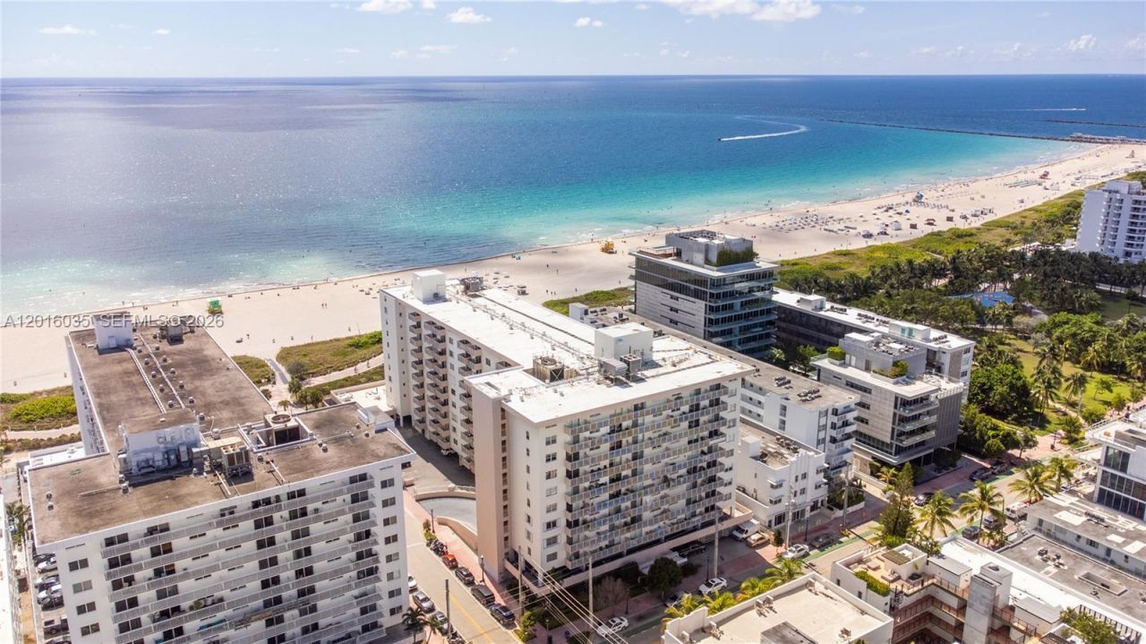345 Ocean Dr , Unit 424, Miami Beach, FL 33139 Photo