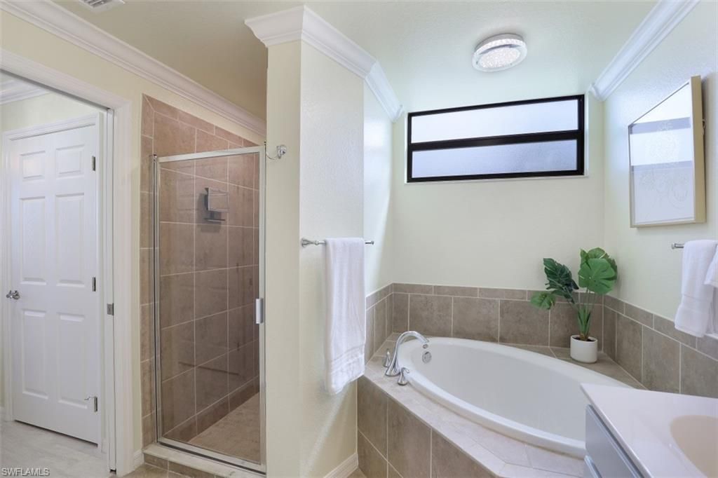 9533 Avellino Way , Unit 2916, Naples, FL 34113 Photo