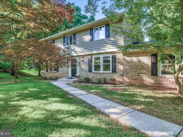 3909 THOROUGHBRED LANE, OWINGS MILLS, MD 21117