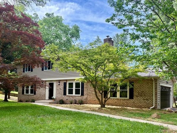 3909 THOROUGHBRED LANE, OWINGS MILLS, MD 21117