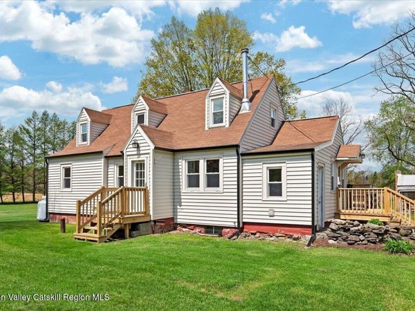 753 Master Street, Schaghticoke, NY 12121