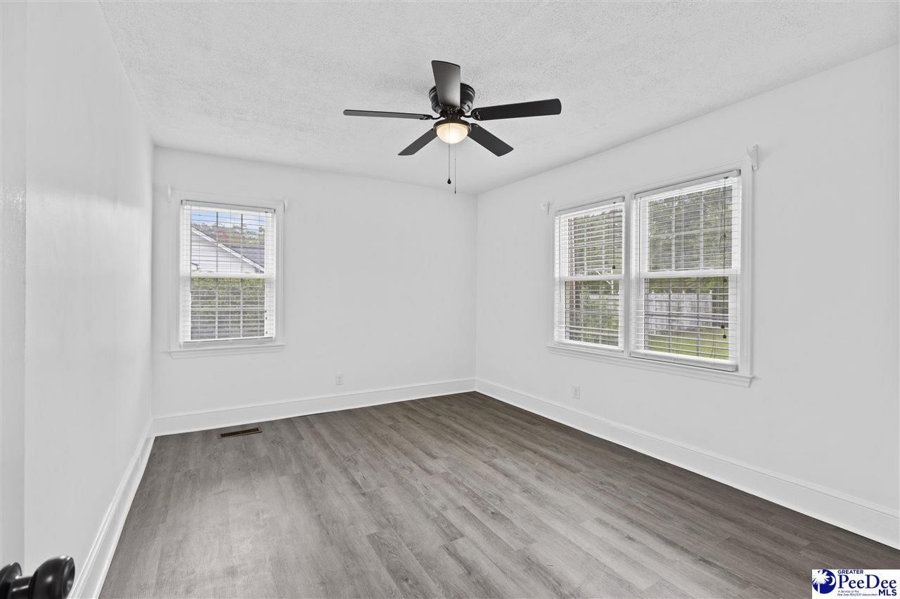 1500 W Carolina Ave Photo 17