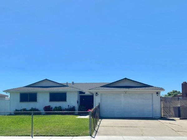 7564 29th St, Sacramento, CA 95822