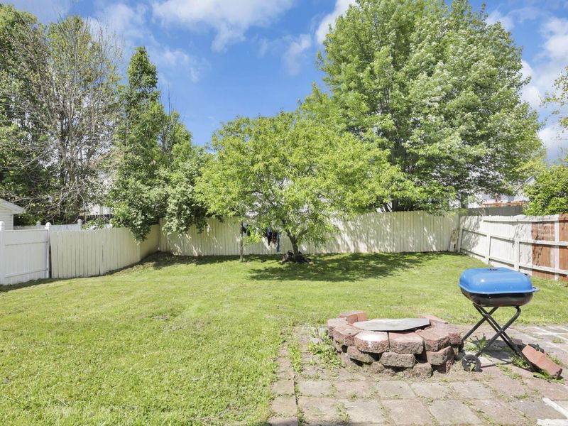 7870 Grandlin Park Court , Blacklick, OH 43004 Photo 21