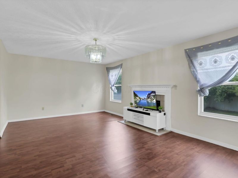 7870 Grandlin Park Court , Blacklick, OH 43004 Photo 6