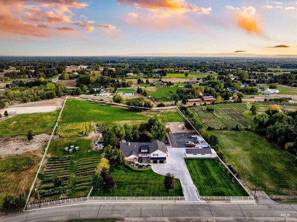 2685 N Haven Dr, Eagle, ID 83616
