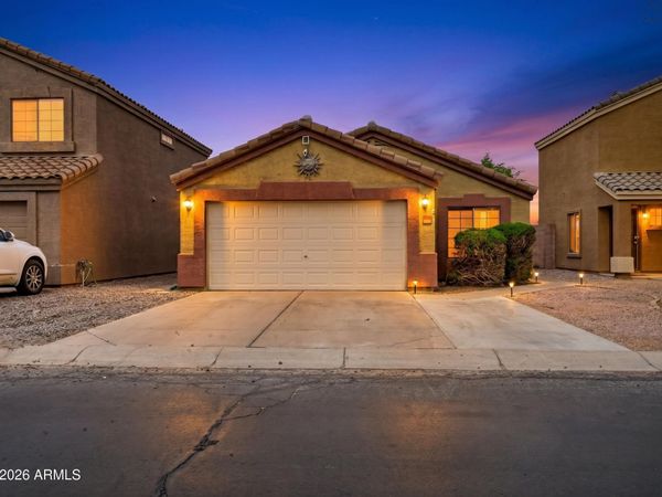 142 S 110TH Street, Mesa, AZ 85208