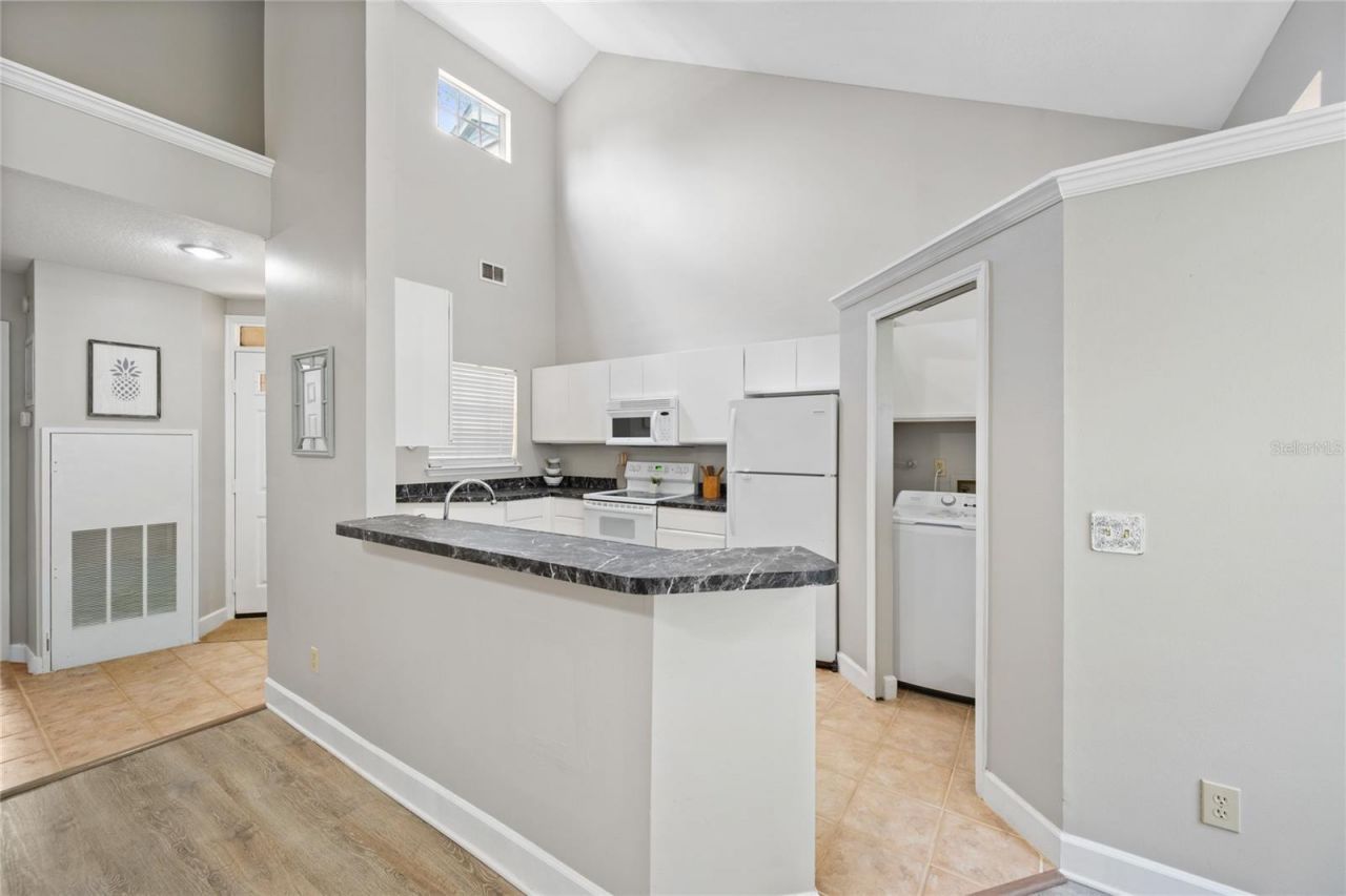 1423 Farrindon Circle, Lake Mary, FL 32746 Photo