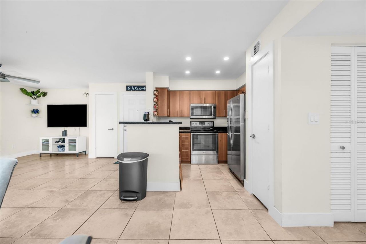 1275 Crystal Way , Unit G, Delray Beach, FL 33444 Photo