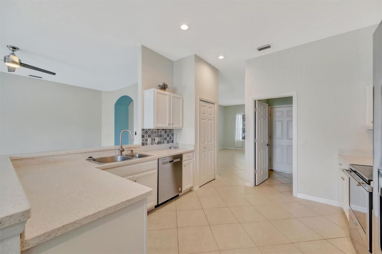 4802 Bookelia Circle , Bradenton, FL 34203 Photo
