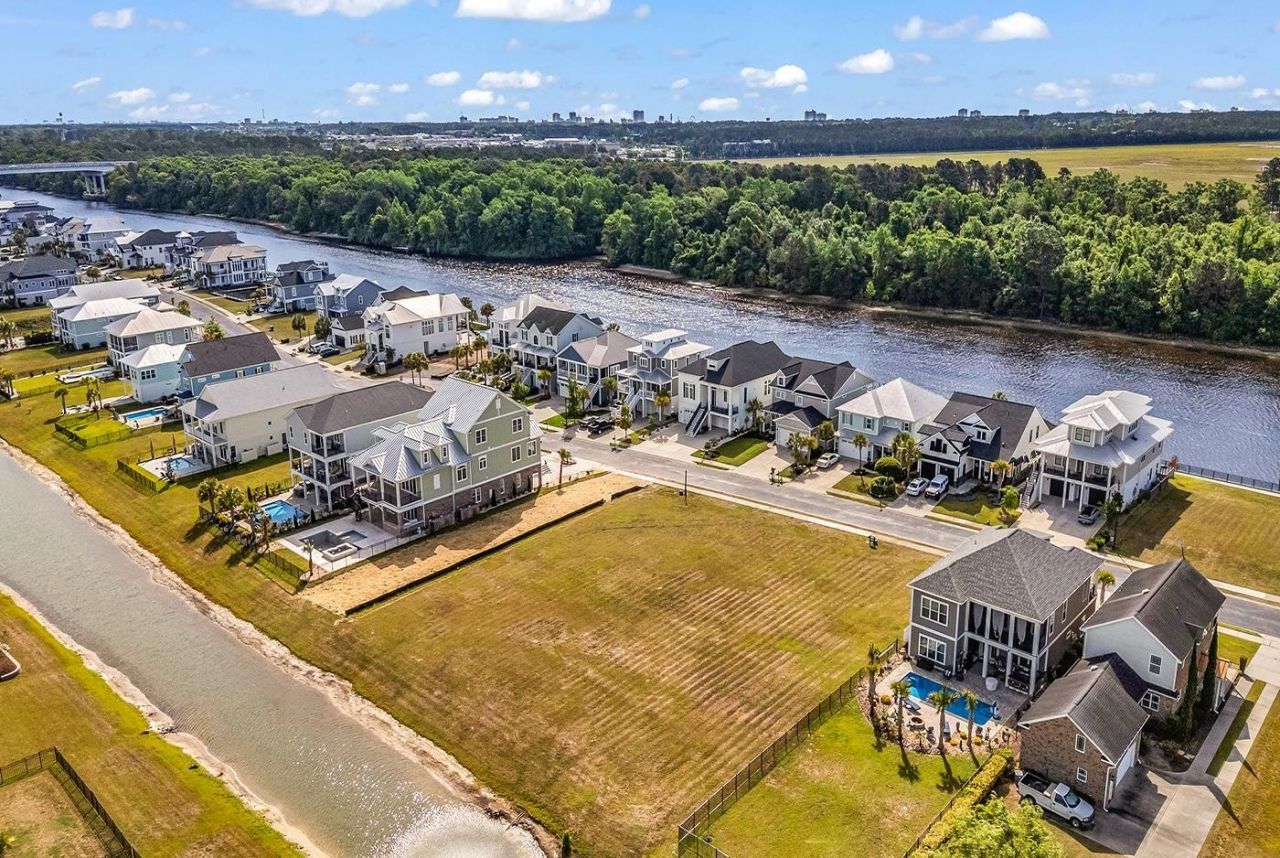 454 Harbour View Dr. Photo 10