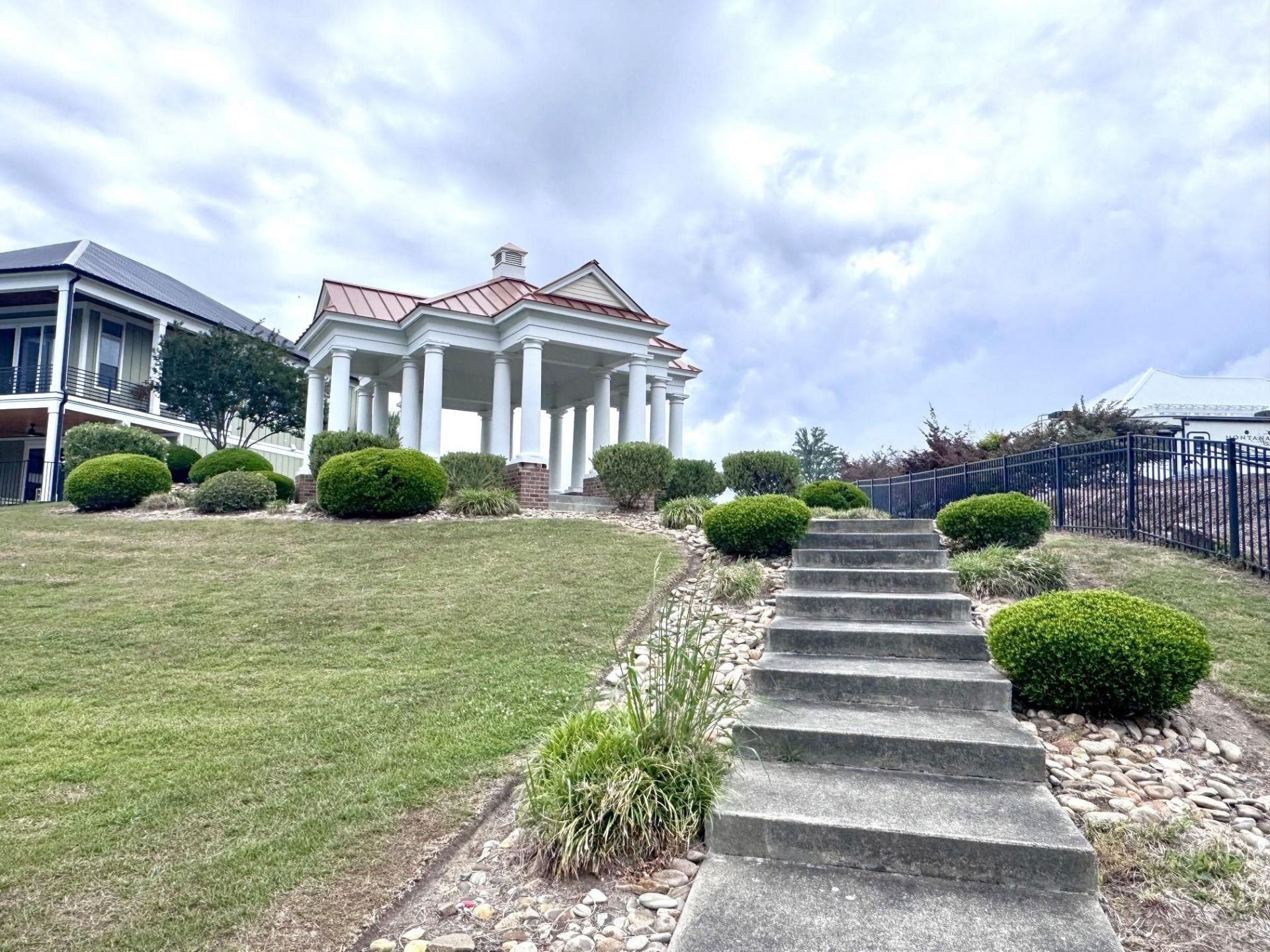 454 Harbour View Dr. Photo 14