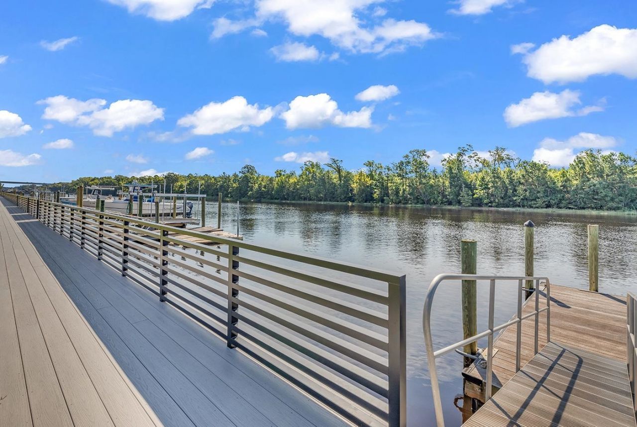 454 Harbour View Dr. Photo 5