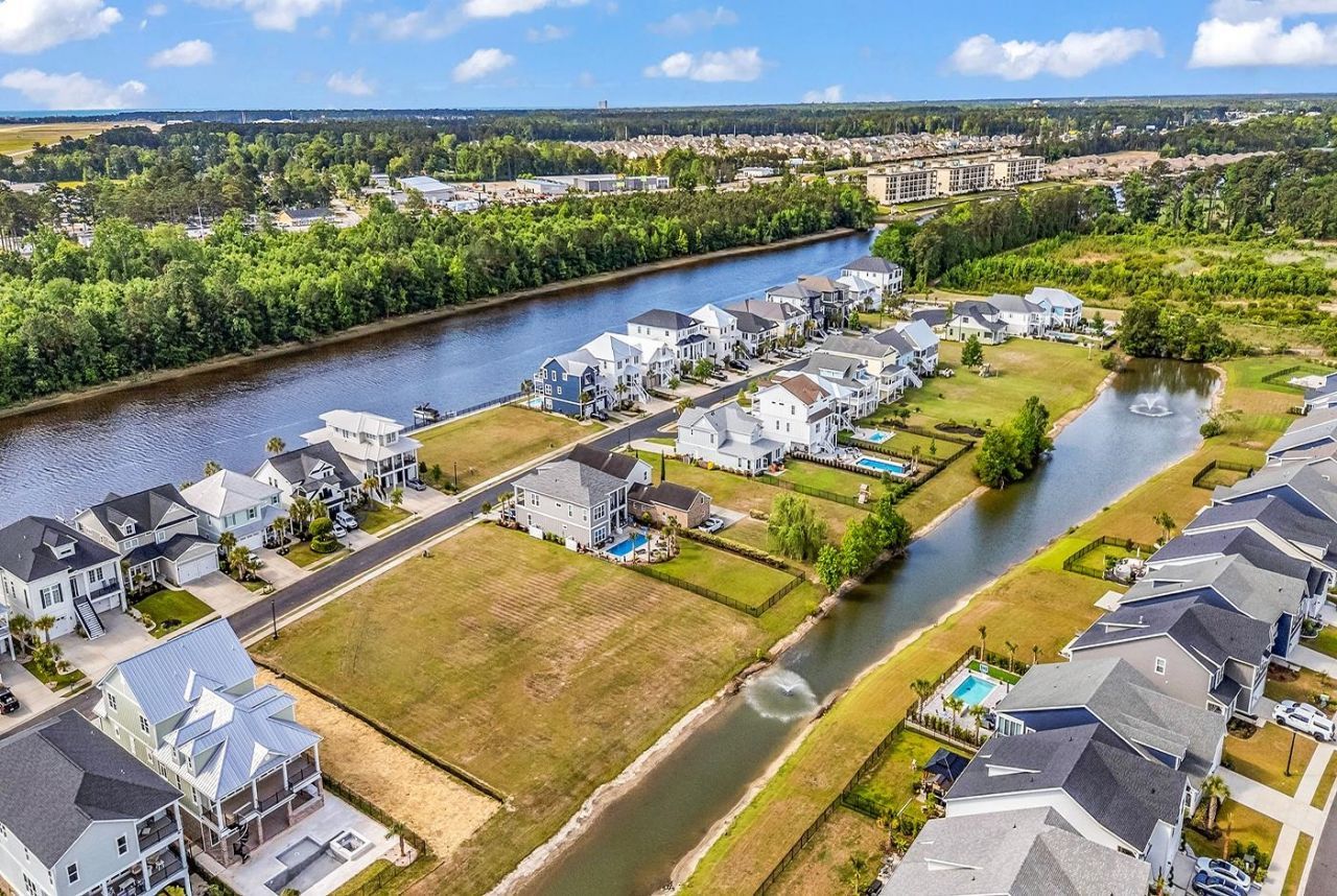 454 Harbour View Dr. Photo 8