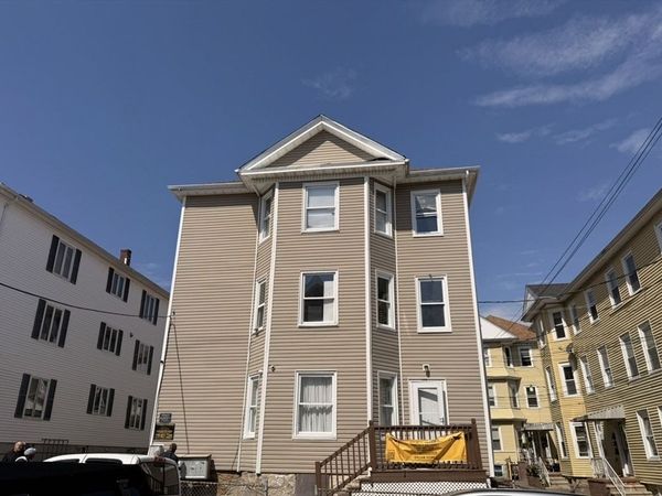 227 Eagle St, Fall River, MA 02721