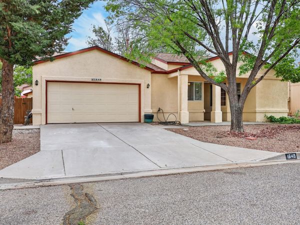 1649 Lark Spur Drive NE, Rio Rancho, NM 87144