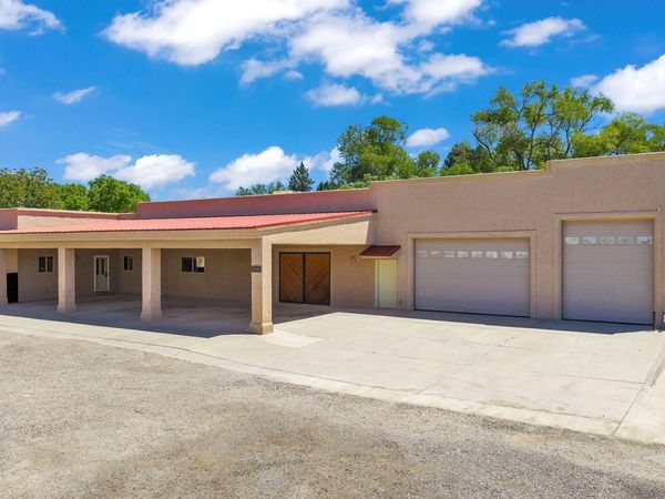 2742 Rio Grande Boulevard NW, Albuquerque, NM 87104
