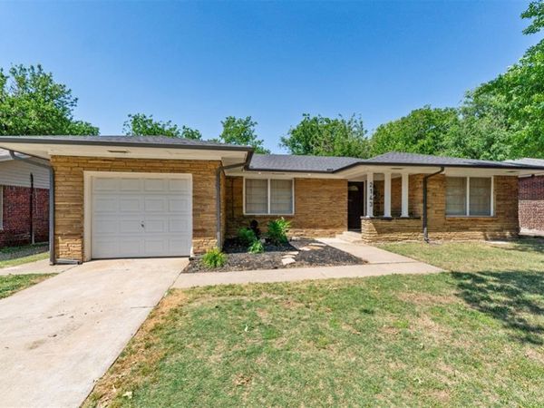 2143 Carlton Way, Oklahoma City, OK 73120