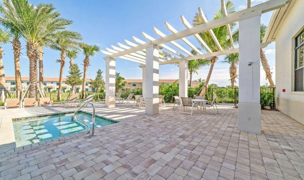 10222 Akenside Drive, Boca Raton, FL 33428 Photo