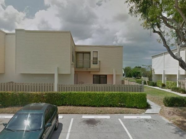 1604 Shaker Circle, Wellington, FL 33414