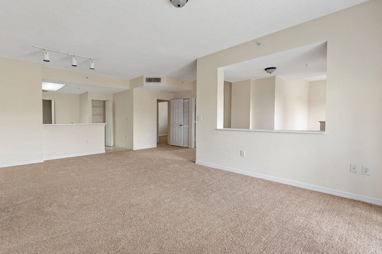 2917 Tuscany Court, Unit 116, Palm Beach Gardens, FL 33410 Photo