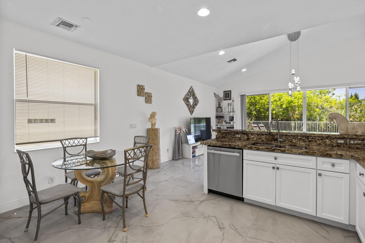 5040 SE Graham Drive, Stuart, FL 34997 Photo