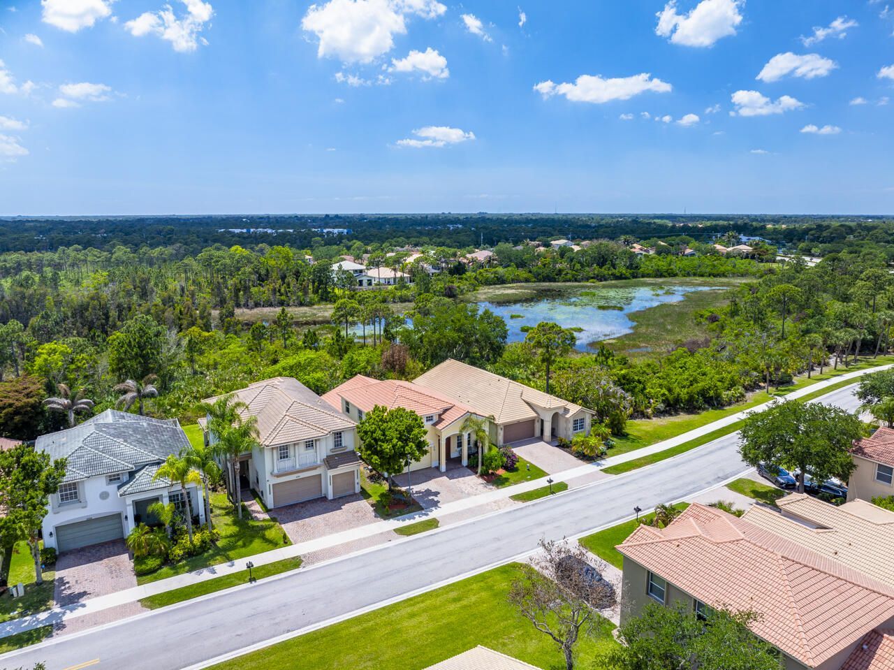 5040 SE Graham Drive, Stuart, FL 34997 Photo
