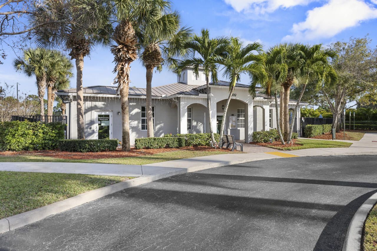 5040 SE Graham Drive, Stuart, FL 34997 Photo