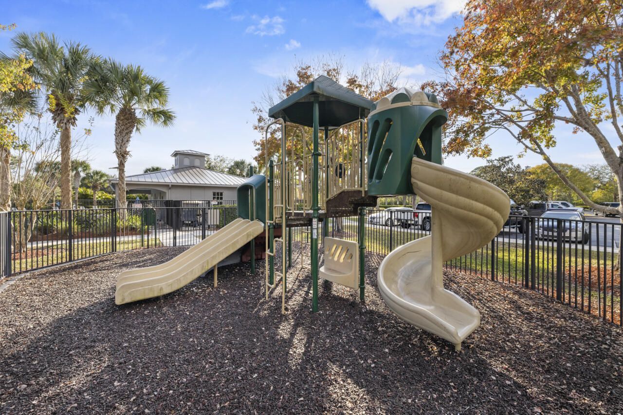 5040 SE Graham Drive, Stuart, FL 34997 Photo