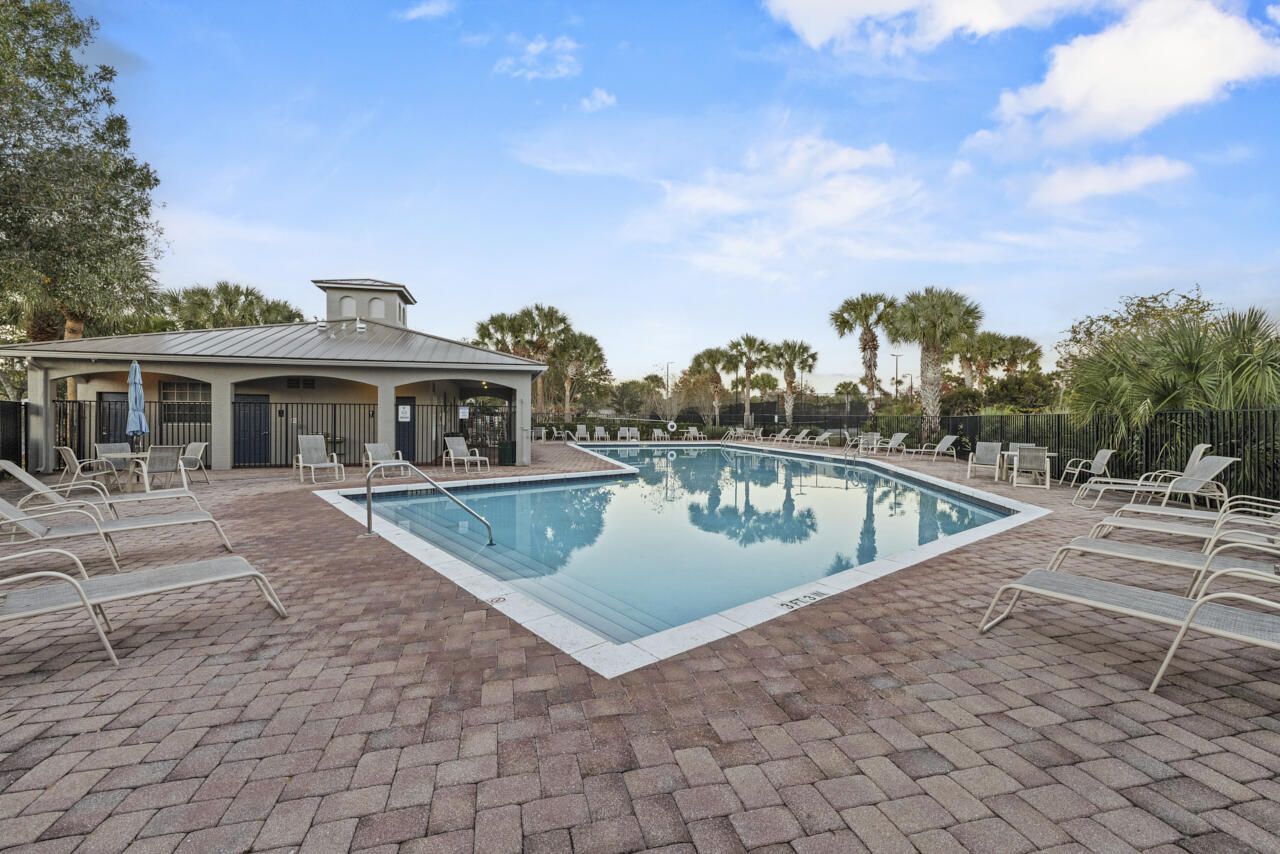 5040 SE Graham Drive, Stuart, FL 34997 Photo