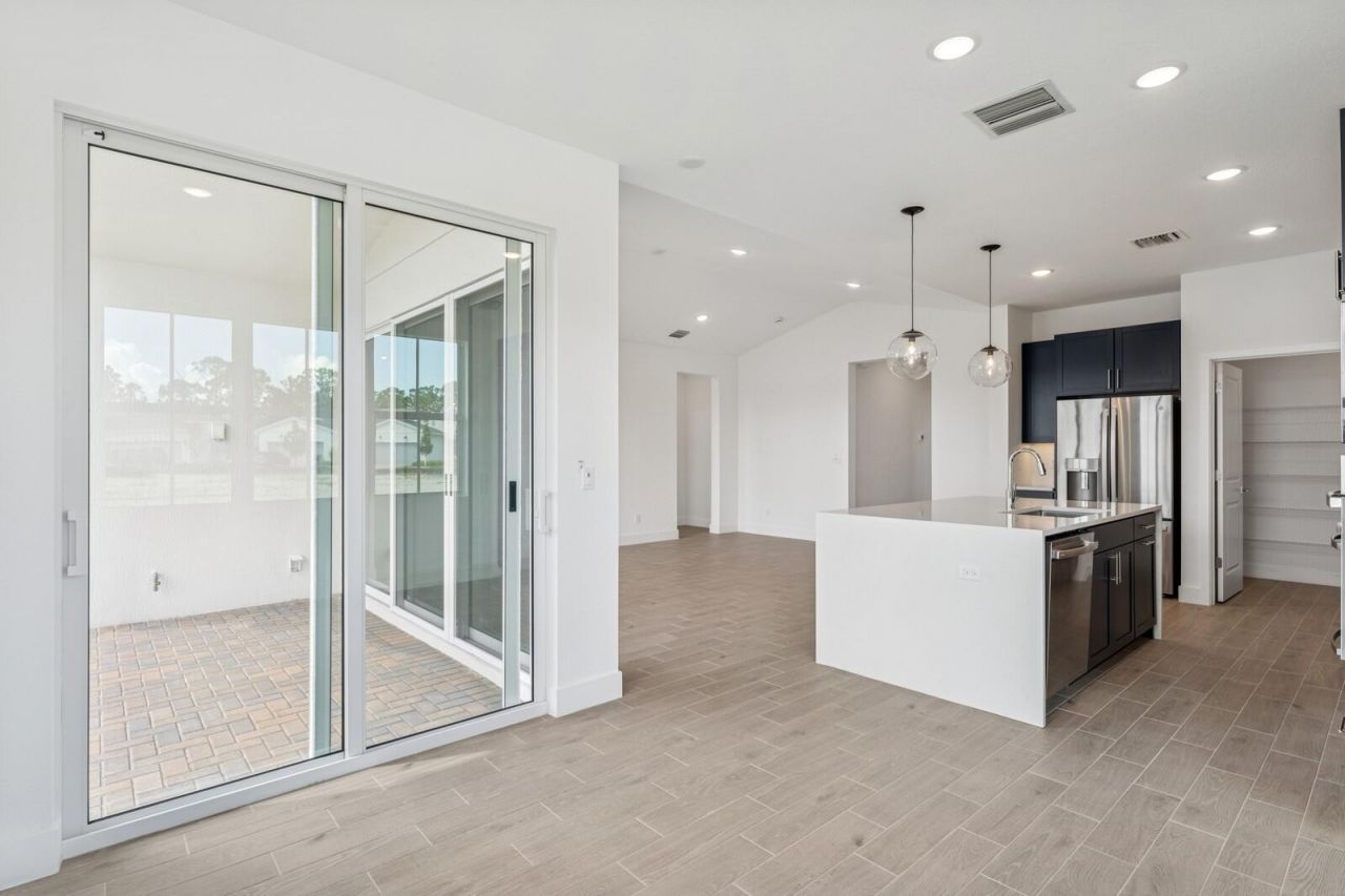 10128 NW Field Flower Trail, Port Saint Lucie, FL 34987 Photo