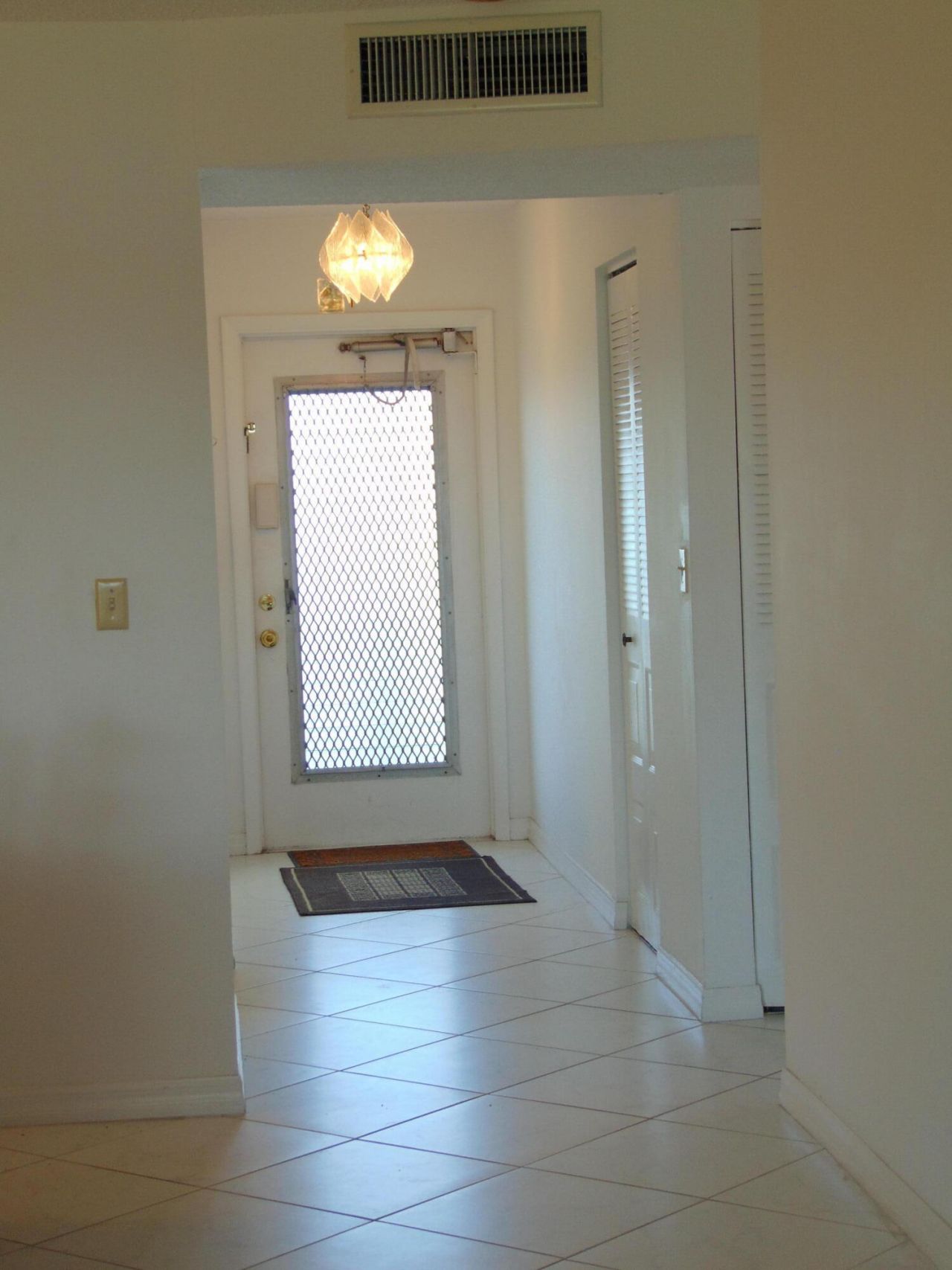 7640 NW 18th Street, Unit 401, Margate, FL 33063 Photo