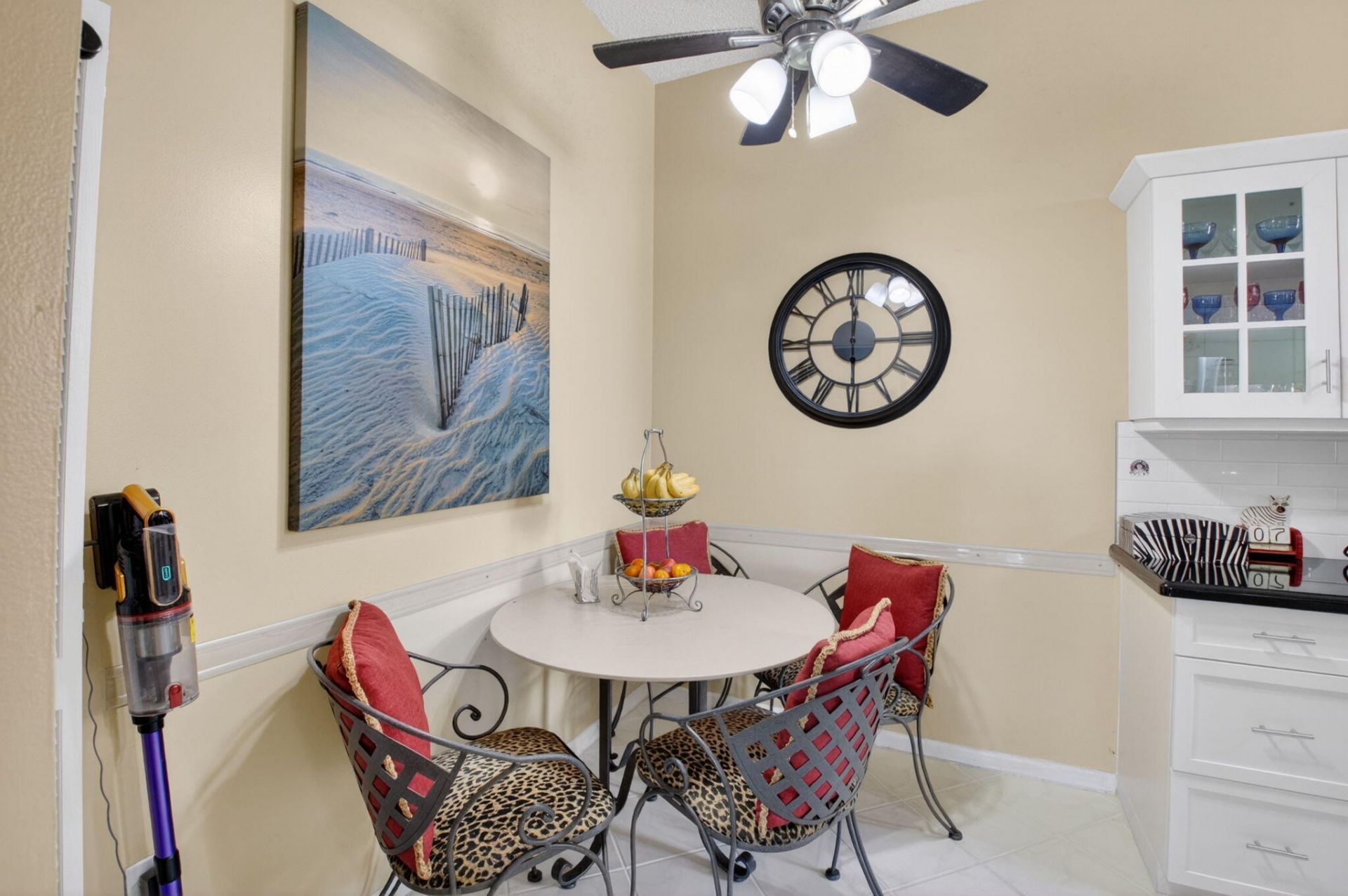 5235 Europa Drive, Unit Apt L, Boynton Beach, FL 33437 Photo