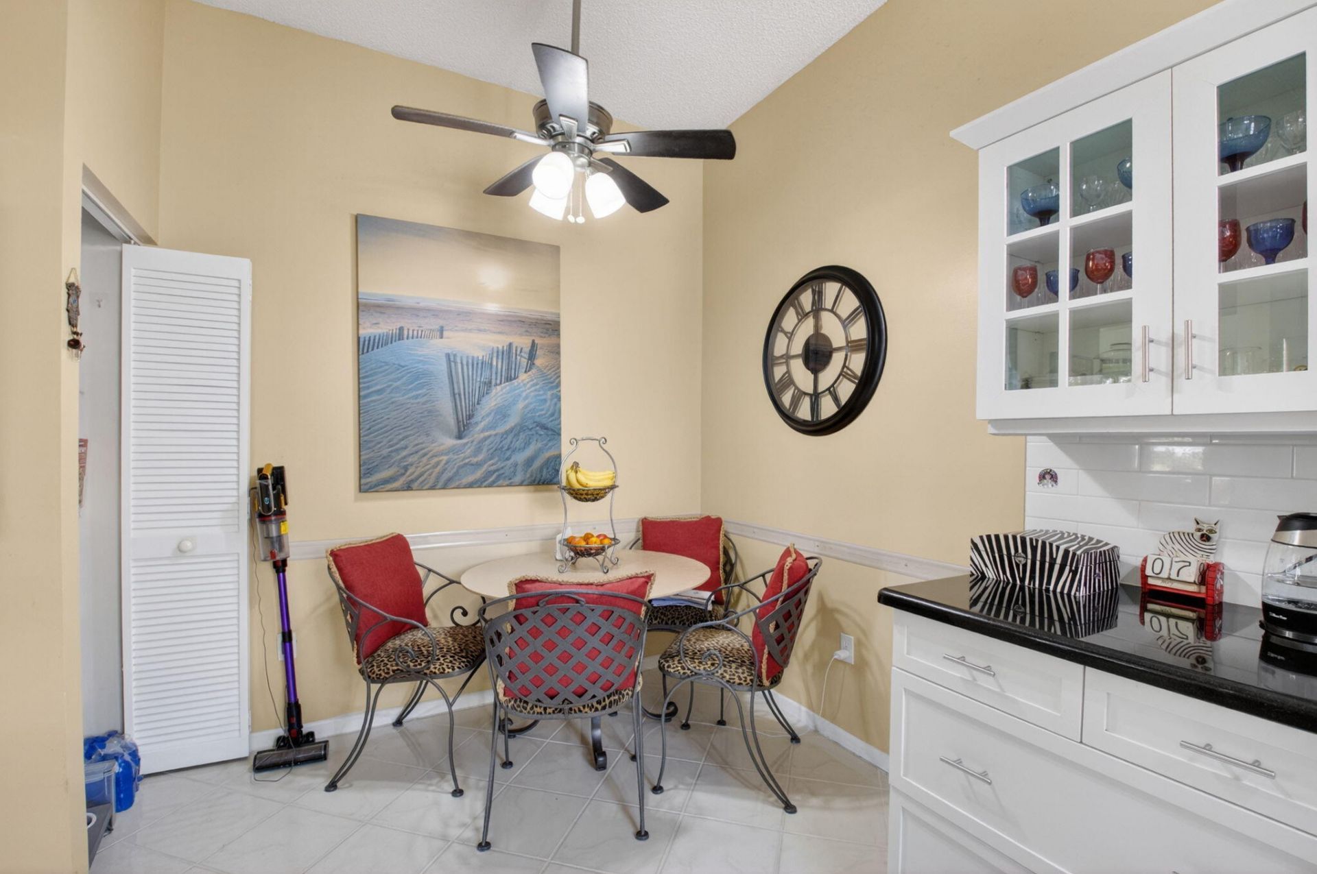 5235 Europa Drive, Unit Apt L, Boynton Beach, FL 33437 Photo